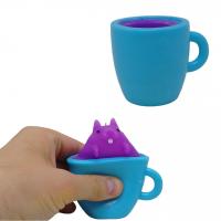 Іграшка-антистрес Білочка в чашці (блакитний) MIC C52921