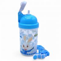 Пляшечка-поїлка з соломинкою і ремінцем, 500 мл, мікс (блакитна) MIC 8837