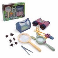 Набір для дослідів (бінокль, пінцет, лупа, модель комахи) в боксі MIC W611