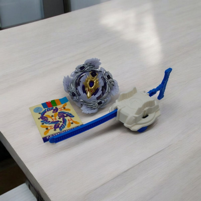 БейБлейд (BeyBlade), Storm Gyro Луінор Bloody Longinus MIC BB841A/BB842A