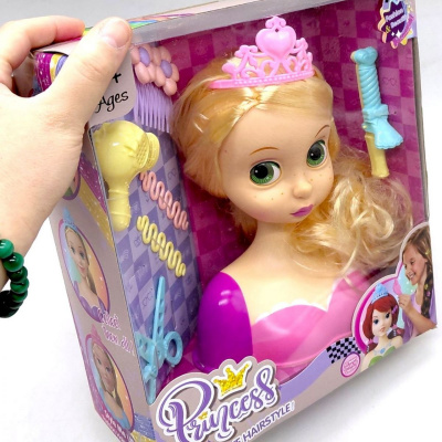 Манекен для зачісок (гребінець, аксесуари) в коробці MIC LK1713