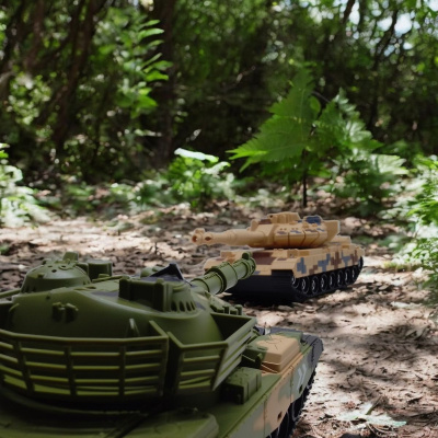 Танки на радіокеруванні Танковий бій Вид 2 MIC T9011A/B