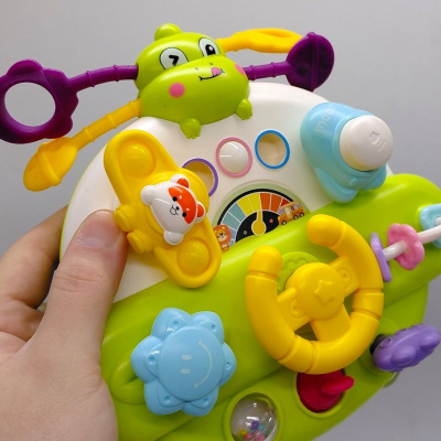 Бізіборд “Кермо”, гумові мотузочки, спінер, пальчикові ігри, попіт, пискавка, тріскачка, замок запалювання, 2 кріплення на липучках, в коробці (ЗЕЛЕНИЙ) MIC 666-3