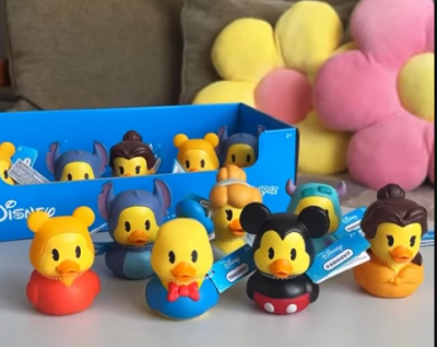 Дитяча іграшка для купання серії "Disney" Качечка Duckalooz 33415-2