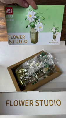Дитячий конструктор "Квіти Epiphyllum" Flower Studio 9104A 571 деталь