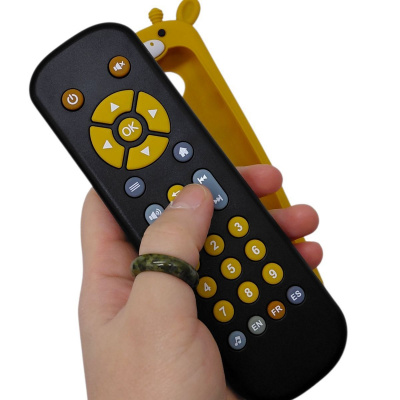 Інтерактивна іграшка Пульт. Жирафчик (3 мови озвучення) MIC TT609