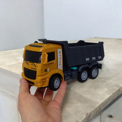 Будівельна машина на радіокеруванні, самоскид Da Hua Toys DH666-6D