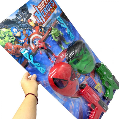 Набір героя SUPER HEROES (2 фігурки, 2 пари окулярів, 2 маски, пістолет з механічним принципом роботи, мʼякі патрони, орбізи) MIC 1853G18F4