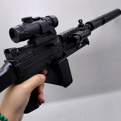Автомат (кульки, акум., лазер, у коробці 34*20*6,5 см) MIC 2033-1A