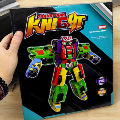 Робот-трансформер Knight, фіолетовий+червоний Zhi Jia 899-69