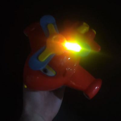 Каталка з ручкою Літак, світло (червона) MIC 9909A