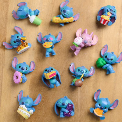 Фігурка-сюрприз у капсулі "Стіч зі смаколиками" STITCH 46288 серії "Feed Me" іграшка 4 см