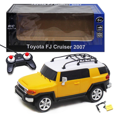 Машинка на радіокеруванні Toyota FJ Cruiser 2007 (жовта) Країна іграшок 27055