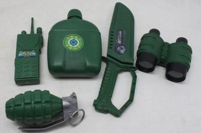 Військовий набір зброя та аксесуари Army MIC 763A-02