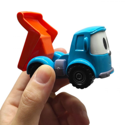 Паркінг з вантажівками (коробка 37,5x28x7 см) MIC 5708