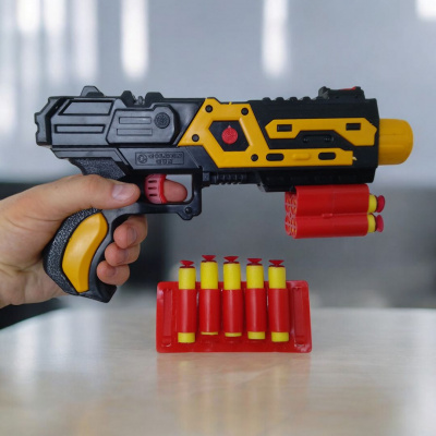 Бластер M-65PF з мʼякими поролоновими патронами на присосках Golden Gun 932