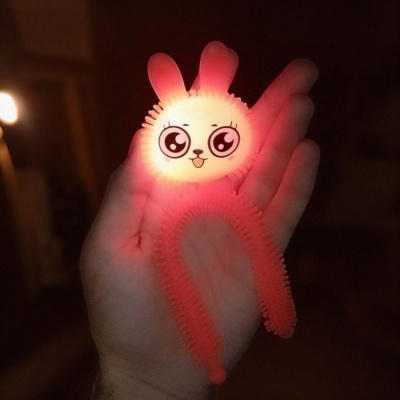 Браслет силіконовий Зайчик, з підсвіуванням (рожевий) MIC KA-23-372