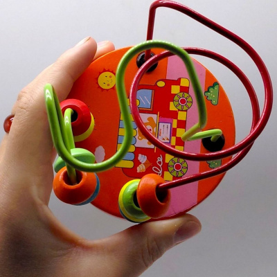 Пальчиковий лабіринт WToys, деревʼяний, в коробці (ПОМАРАНЧЕВИЙ) MIC 70544