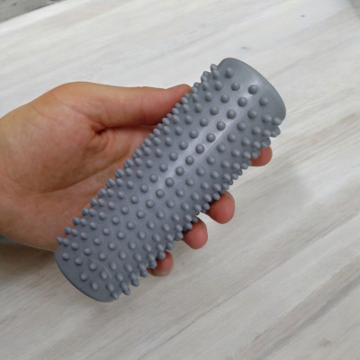 Спортивний масажер Циліндр 15 см, гума, мікс, 1 штука MIC BT-SG-0022