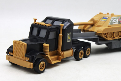 Ігровий набір Тягач ЗСУ з танком, бежевий Maximus 5173