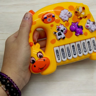 Інтерактивна іграшка Звірятка(укр), жовтий Wtoys 80456