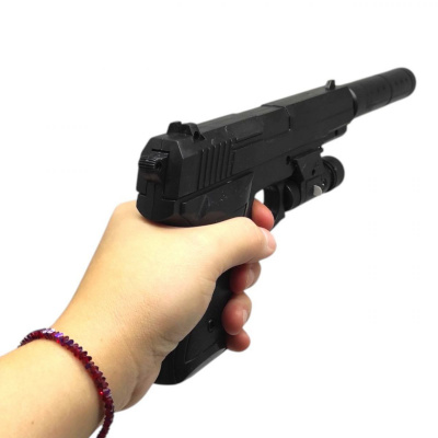 Пістолет з пульками (лазер+синій світло+глушник) MIC 035B