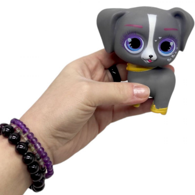 Ігрова фігурка Animal world, песик сірий MIC 369A