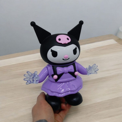 Музична іграшка аніме Sanrio Куромі, танцює, мелодії, світло MIC 2122