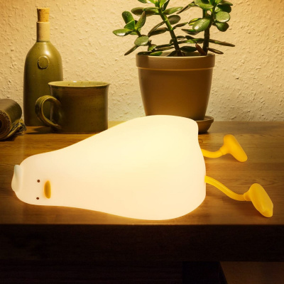 Нічник силіконовий Качка Lie in peace duck sleep Lamp, акумулятор MIC C71561