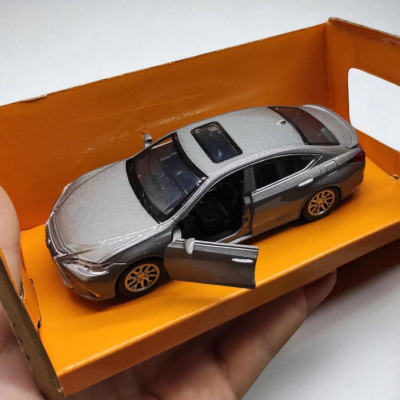 Машинка металева Lexus ES300h Автопром, інерція, двері, сірий Автопром 4376