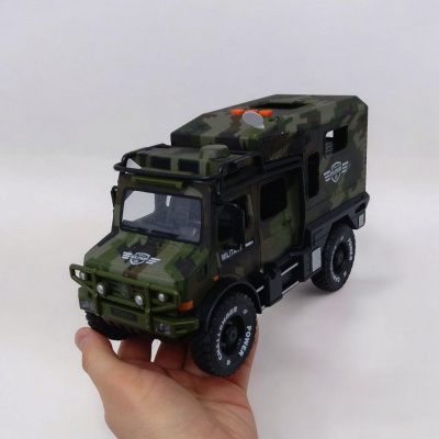 Машинка військова, зелена хакі, світло, звук RUI JIA RJ6897