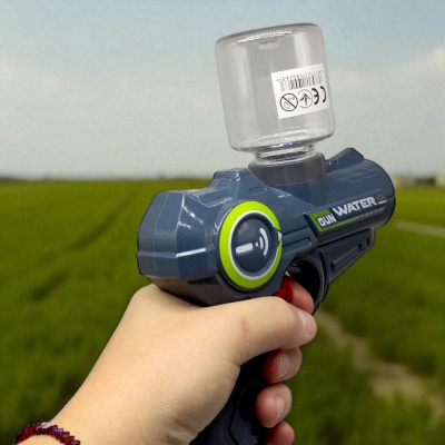ВОДНИЙ ПІCТОЛЕТ З ПЛЯШКОЮ 15,5 СМ (БІРЮЗОВИЙ) MIC 8013A