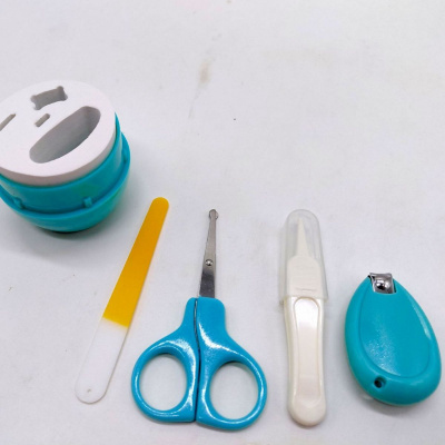 Манікюрний набір в кейсі, (РОЖЕВИЙ) Lindo ZZX-8121